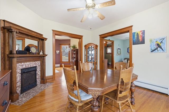 1221 6th Avenue, Dewitt, IA 52742