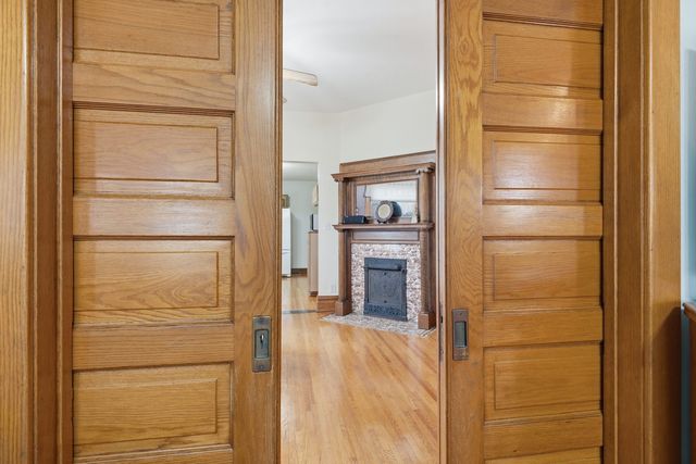 1221 6th Avenue, Dewitt, IA 52742