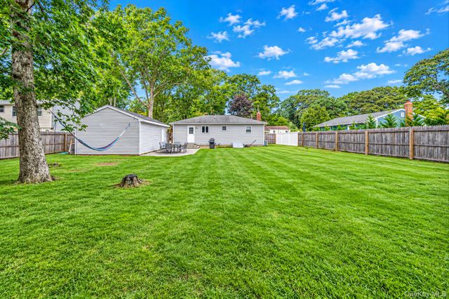 33 Pine Cone Street, Middle Island, NY 11953