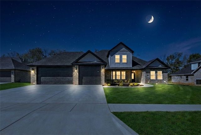 1330 Greyback Lane, Centerton, AR 72719