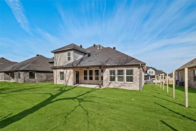 1330 Greyback Lane, Centerton, AR 72719