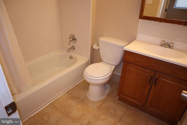 18315 ALLSPICE DR, Germantown, MD 20874