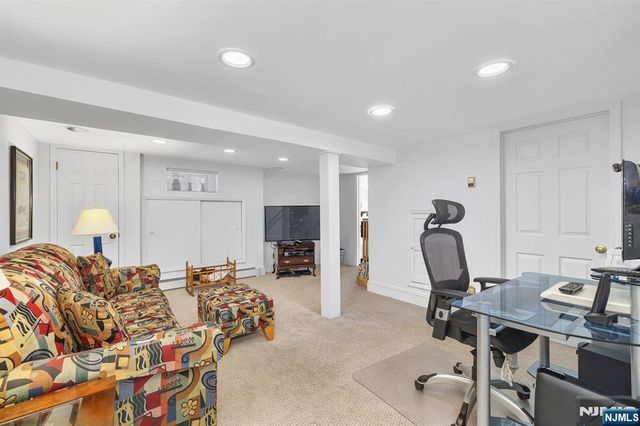 334 Park Avenue, Rutherford, NJ 07070