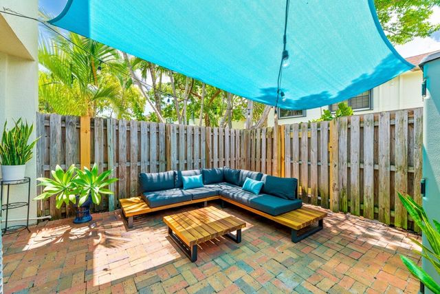 308 City View Drive, Fort Lauderdale, FL 33311
