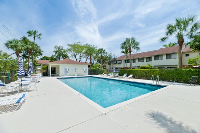 308 City View Drive, Fort Lauderdale, FL 33311