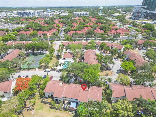 308 City View Drive, Fort Lauderdale, FL 33311