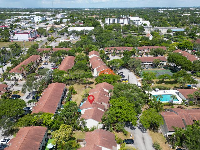 308 City View Drive, Fort Lauderdale, FL 33311