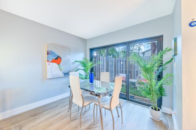 308 City View Drive, Fort Lauderdale, FL 33311