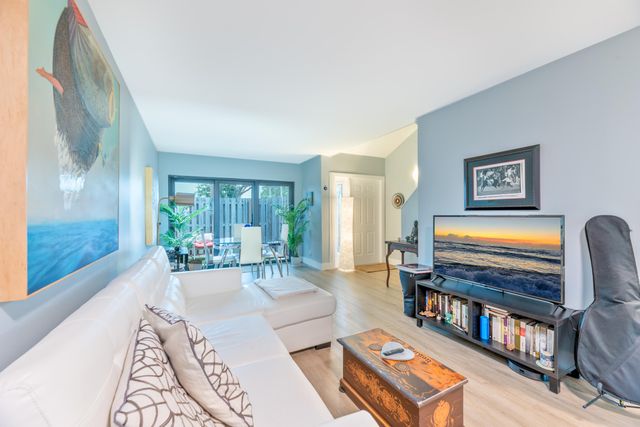 308 City View Drive, Fort Lauderdale, FL 33311