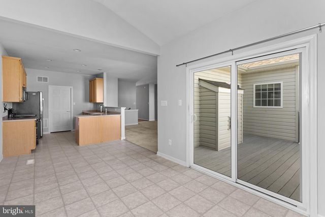 21 APPLEGATE DR, Florence, NJ 08518