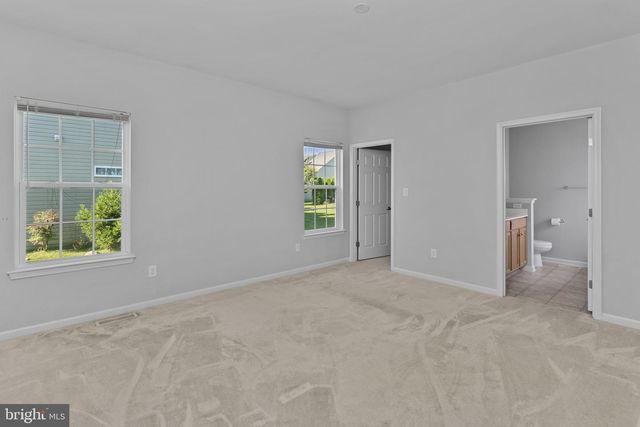 21 APPLEGATE DR, Florence, NJ 08518