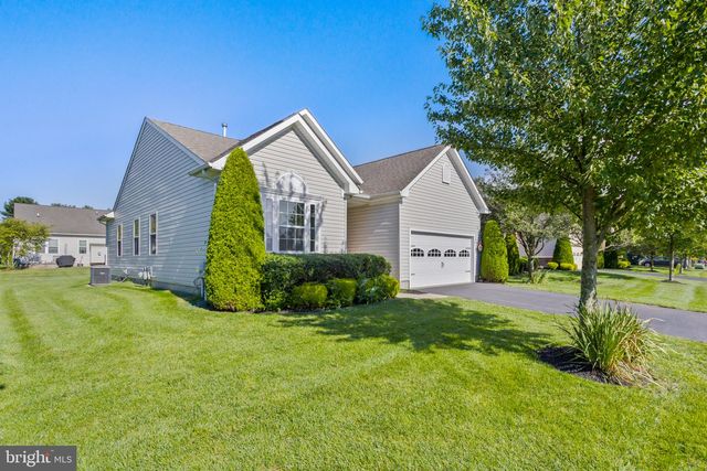 21 APPLEGATE DR, Florence, NJ 08518