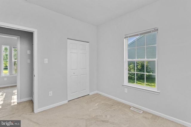 21 APPLEGATE DR, Florence, NJ 08518