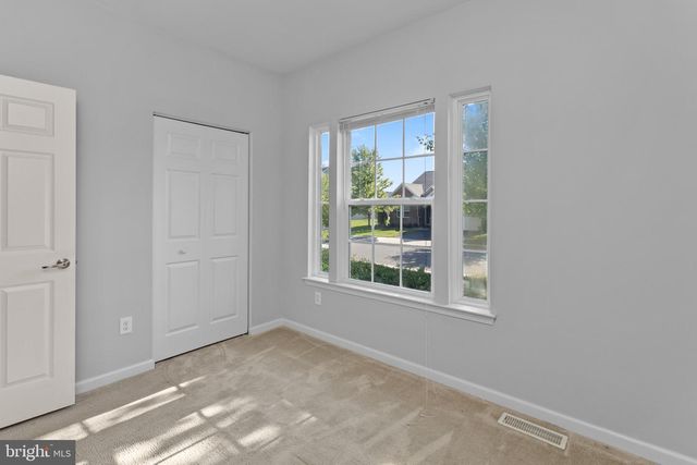 21 APPLEGATE DR, Florence, NJ 08518