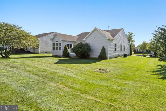 21 APPLEGATE DR, Florence, NJ 08518