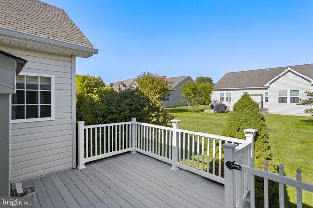 21 APPLEGATE DR, Florence, NJ 08518