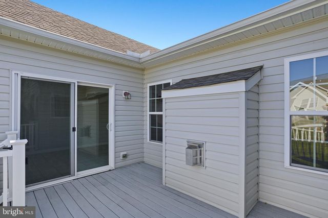 21 APPLEGATE DR, Florence, NJ 08518