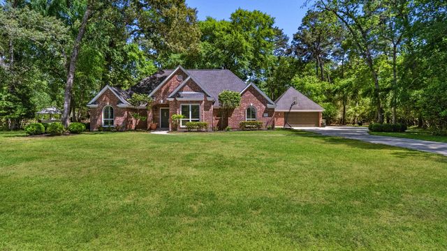 502 Garrett Drive, Magnolia, TX 77354