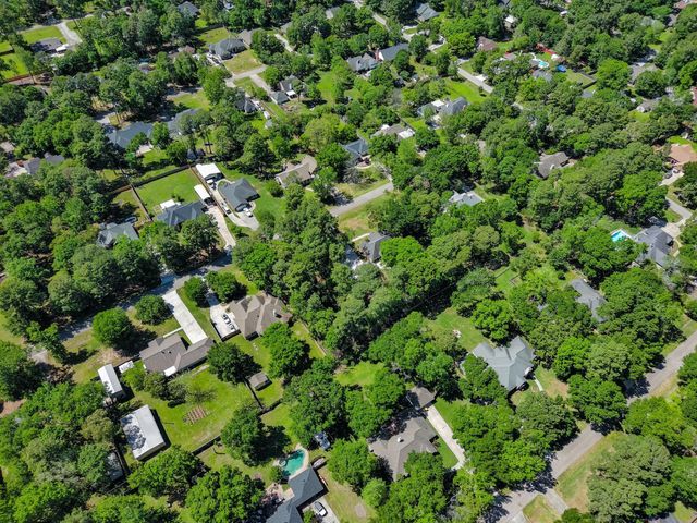 502 Garrett Drive, Magnolia, TX 77354