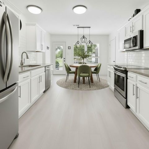 502 Garrett Drive, Magnolia, TX 77354