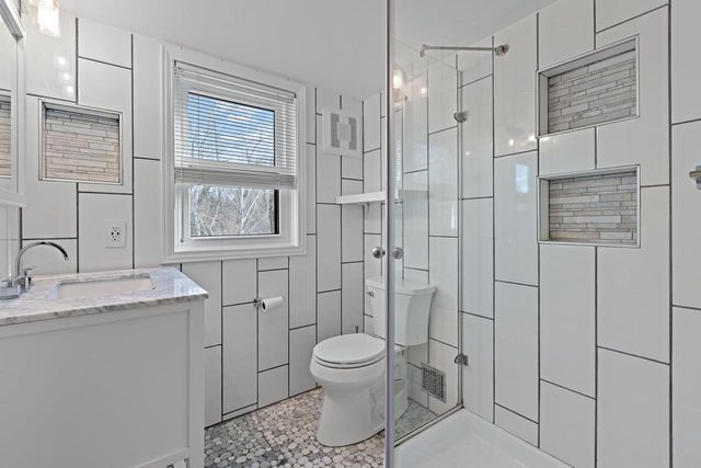 1038 N 3RD AVENUE, Sturgeon Bay, WI 54235