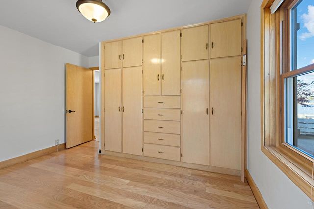 1038 N 3RD AVENUE, Sturgeon Bay, WI 54235