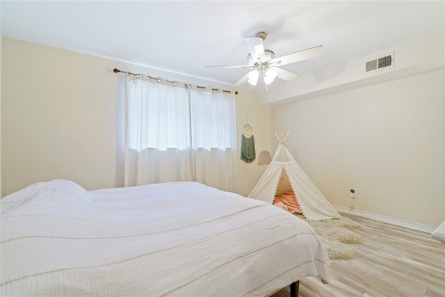 7707 Meadow Park Drive 112, Dallas, TX 75230