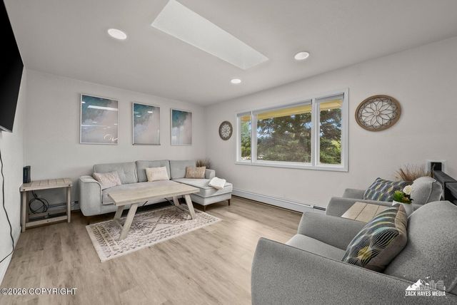 1747 Wickersham Drive, Anchorage, AK 99507