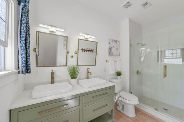 4030 Pineridge Street, Houston, TX 77009