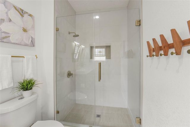 4030 Pineridge Street, Houston, TX 77009