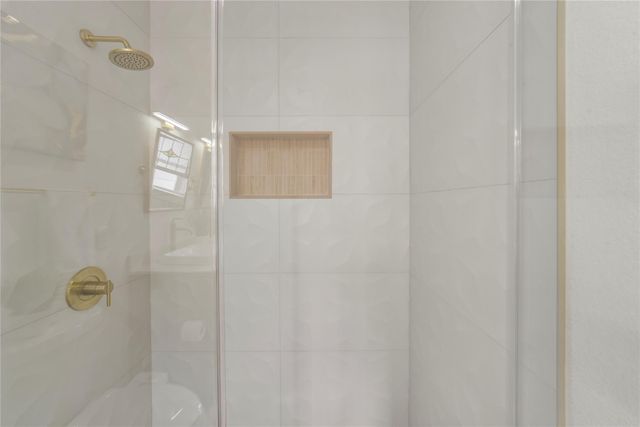 4030 Pineridge Street, Houston, TX 77009