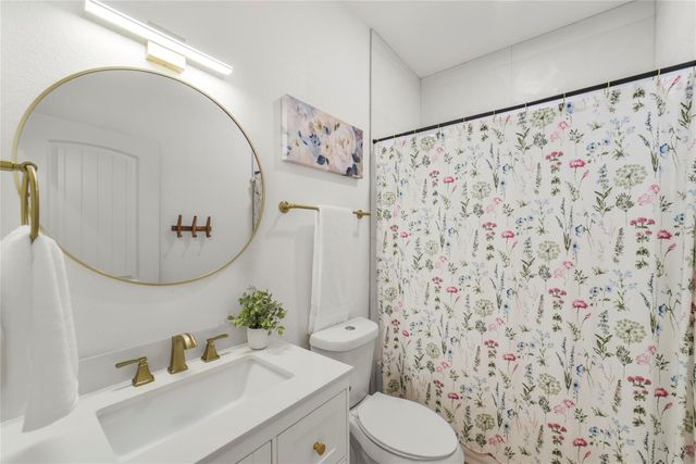 4030 Pineridge Street, Houston, TX 77009