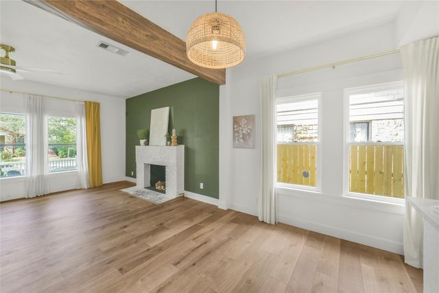 4030 Pineridge Street, Houston, TX 77009