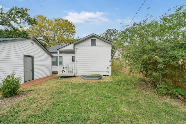 4030 Pineridge Street, Houston, TX 77009