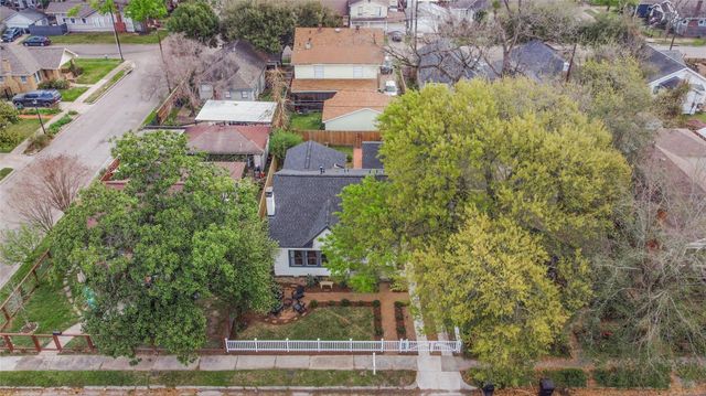4030 Pineridge Street, Houston, TX 77009