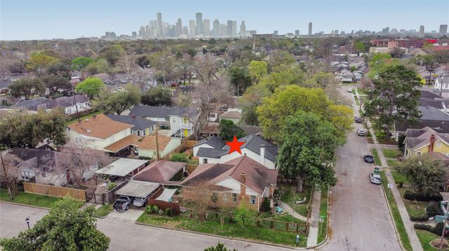 4030 Pineridge Street, Houston, TX 77009