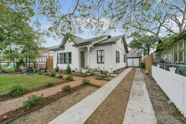 4030 Pineridge Street, Houston, TX 77009