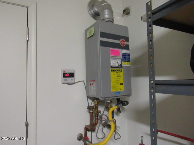 17164 W STRAIGHT ARROW Lane, Surprise, AZ 85387