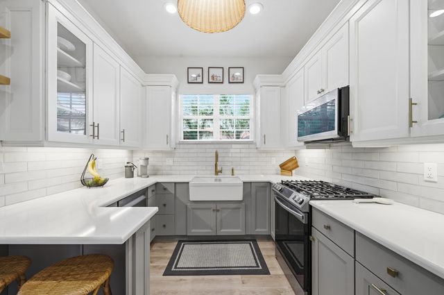 554 Tomahawk Court, Palm Beach Gardens, FL 33410