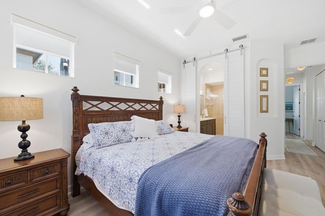 554 Tomahawk Court, Palm Beach Gardens, FL 33410