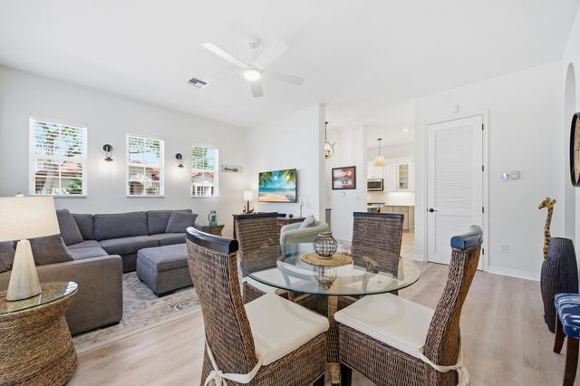 554 Tomahawk Court, Palm Beach Gardens, FL 33410