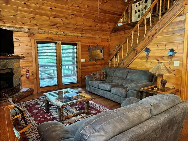 35 Big Buck Circle, Blue Ridge, GA 30513