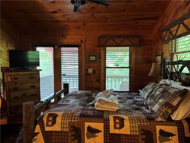 35 Big Buck Circle, Blue Ridge, GA 30513