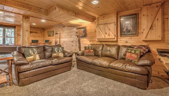 35 Big Buck Circle, Blue Ridge, GA 30513