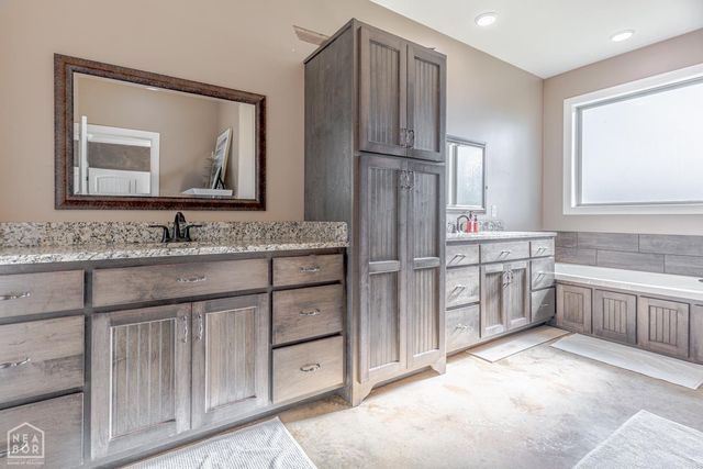 42 County Road 4035, Jonesboro, AR 72404