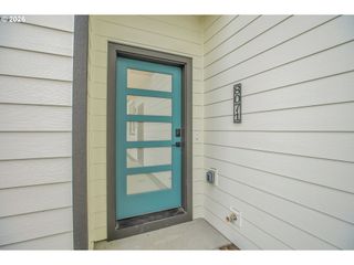 8071 Se Carlton St, Portland, OR 97206
