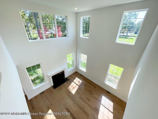 113 Woolley Court, Oakhurst, NJ 07755