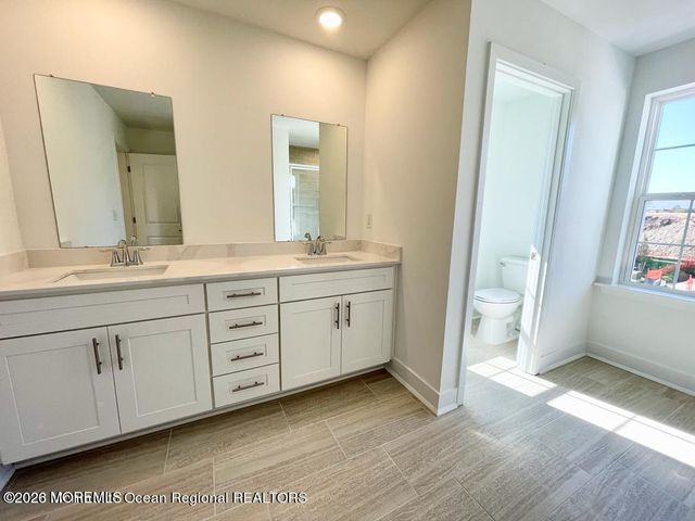 113 Woolley Court, Oakhurst, NJ 07755