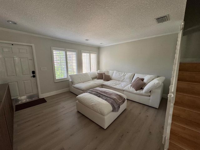 11131 SW 17th Manor, Davie, FL 33324