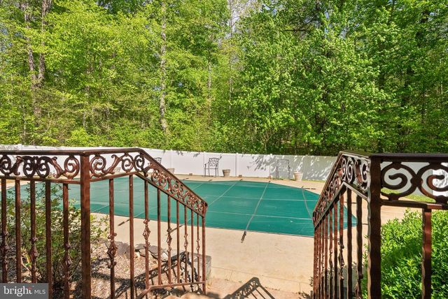 9401 KEYSER RD, Nokesville, VA 20181